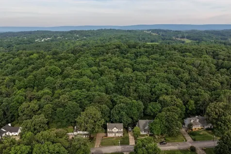 2414 W Wind Drive Soddy Daisy TN 37379