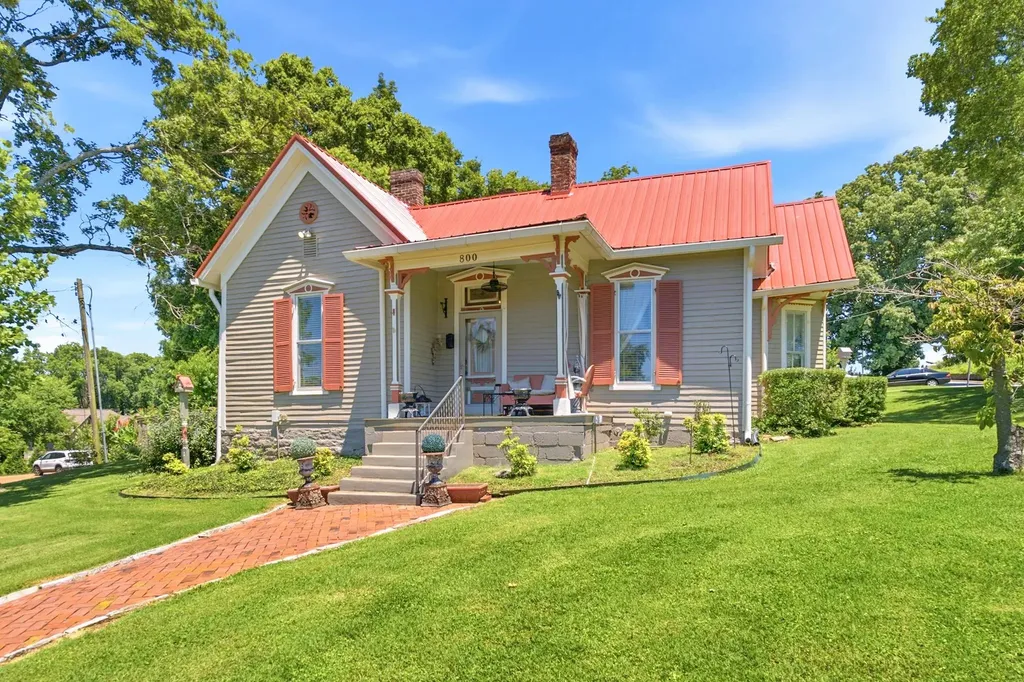 800 W 7th Street Columbia TN 38401