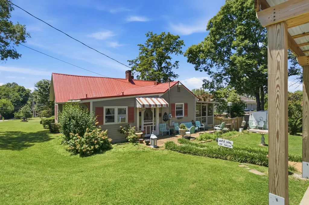800 W 7th Street Columbia TN 38401