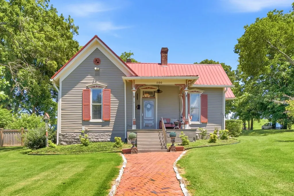 800 W 7th Street Columbia TN 38401
