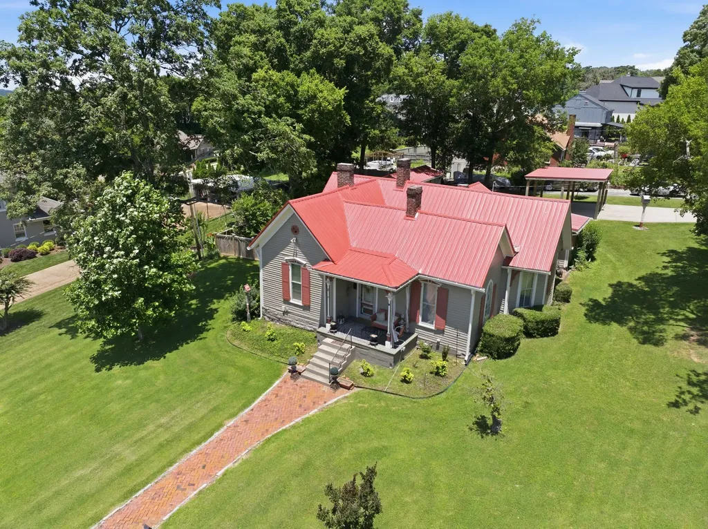 800 W 7th Street Columbia TN 38401