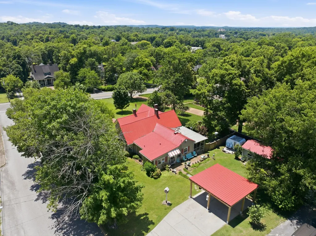 800 W 7th Street Columbia TN 38401
