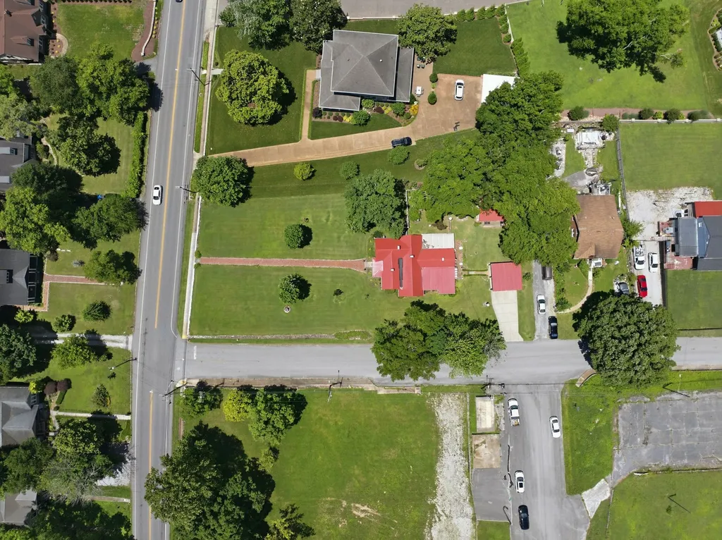 800 W 7th Street Columbia TN 38401