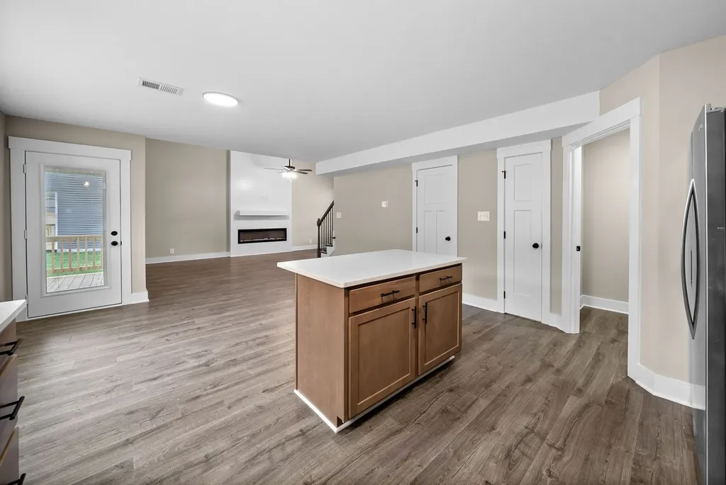 277 Cardinal Creek Clarksville TN 37040