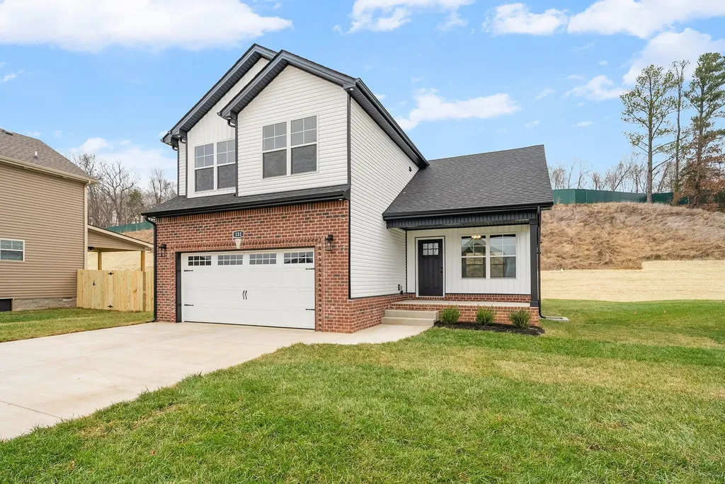 277 Cardinal Creek Clarksville TN 37040