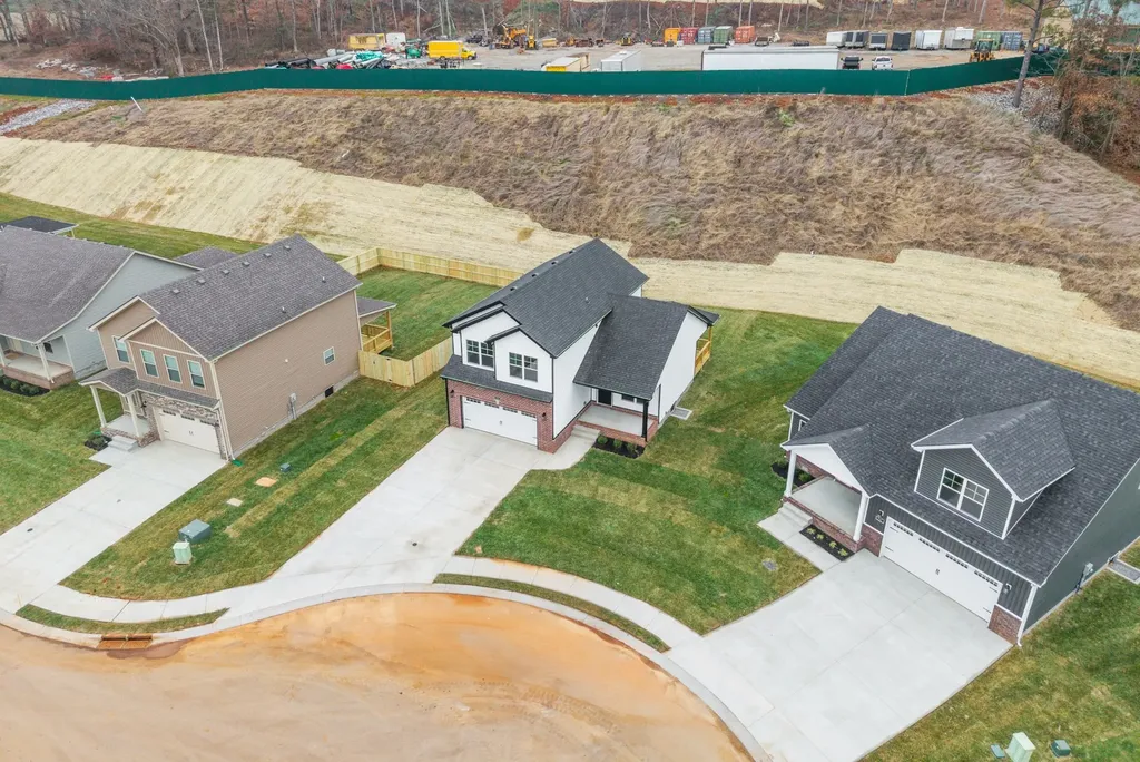 277 Cardinal Creek Clarksville TN 37040