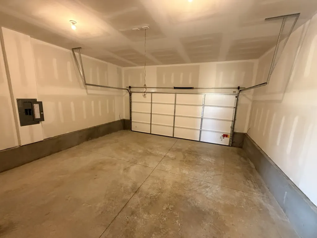 3301 Pippin Street Columbia TN 38401