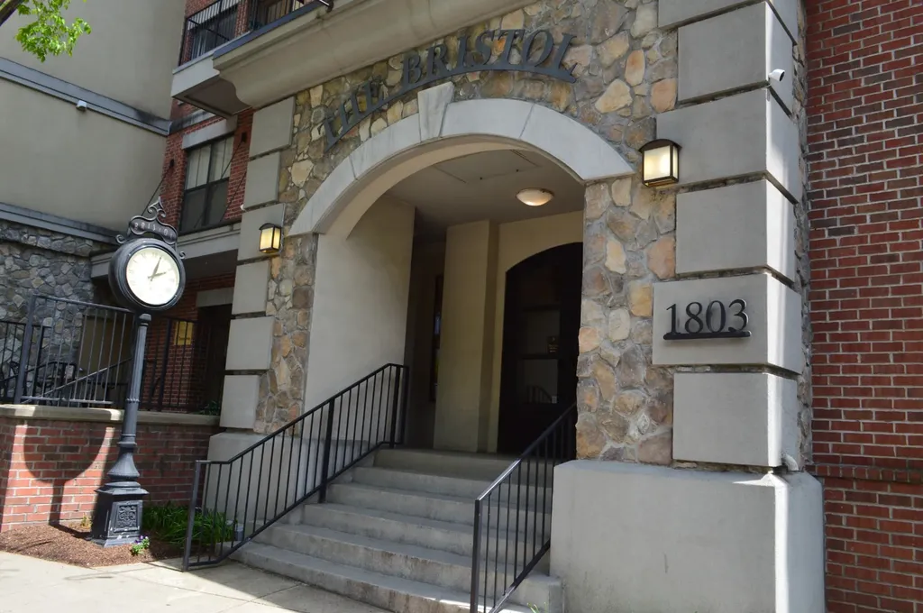 1803 Broadway Nashville TN 37203