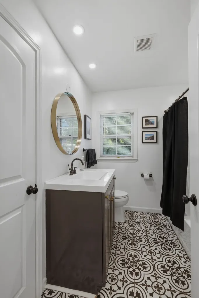 717 Harpeth Bend Drive Nashville TN 37221