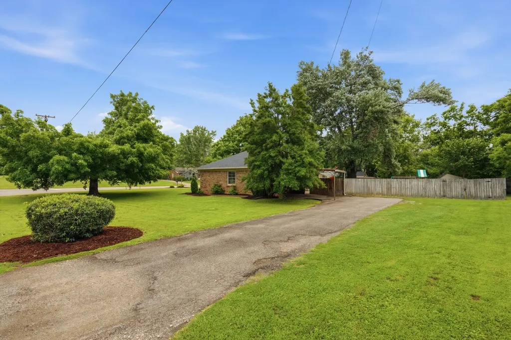 717 Harpeth Bend Drive Nashville TN 37221