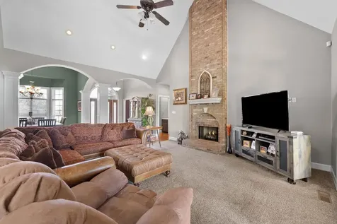 235 Wellington Way Hopkinsville KY 42240