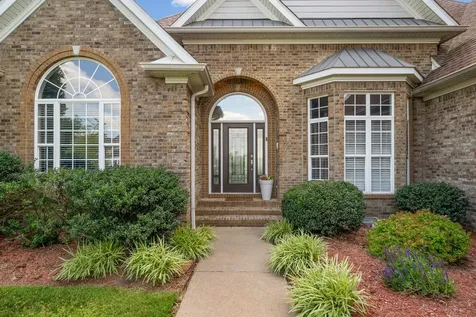 235 Wellington Way Hopkinsville KY 42240