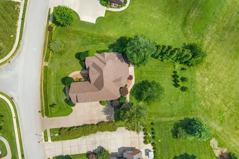 235 Wellington Way Hopkinsville KY 42240