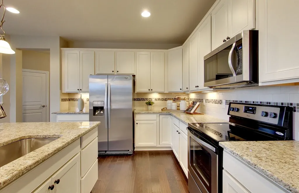 1048 Harvest Acres Hendersonville TN 37075