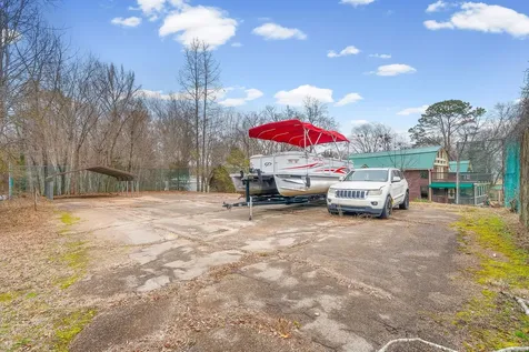 369 Holiday Acres Drive Springville TN 38256