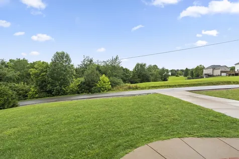 160 Lena Loop Burns TN 37029