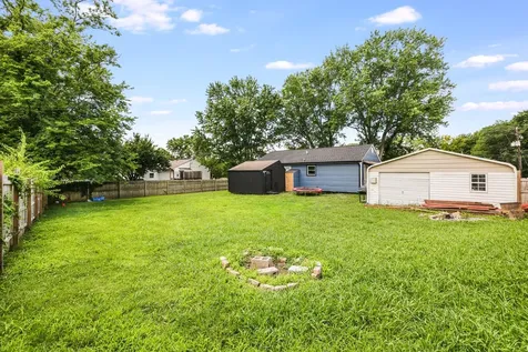 402 Wilkinson Lane White House TN 37188