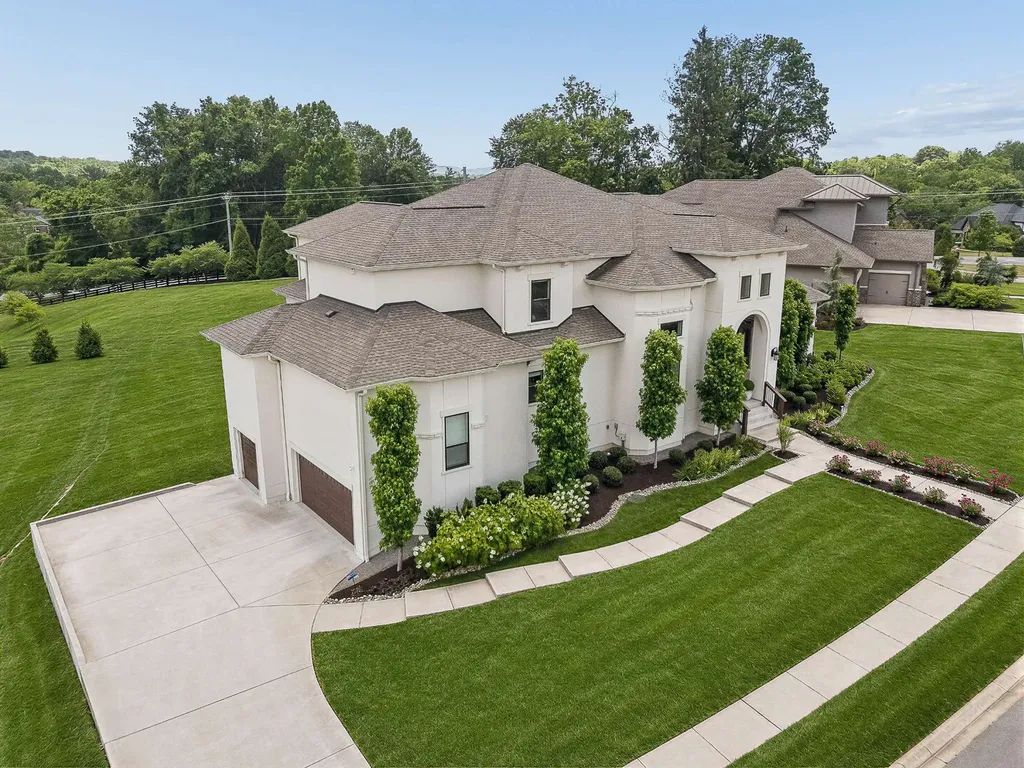 6004 Lookaway Circle Franklin TN 37067