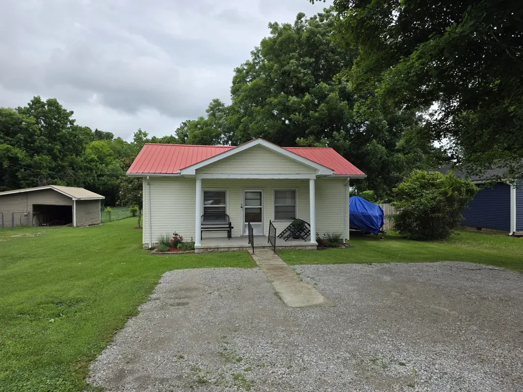 206 N Eddie Street Tullahoma TN 37388