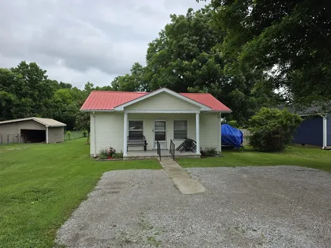 206 N Eddie Street Tullahoma TN 37388