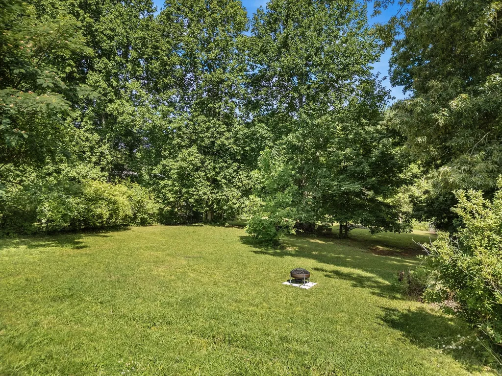 250 Old Columbia Road Dickson TN 37055