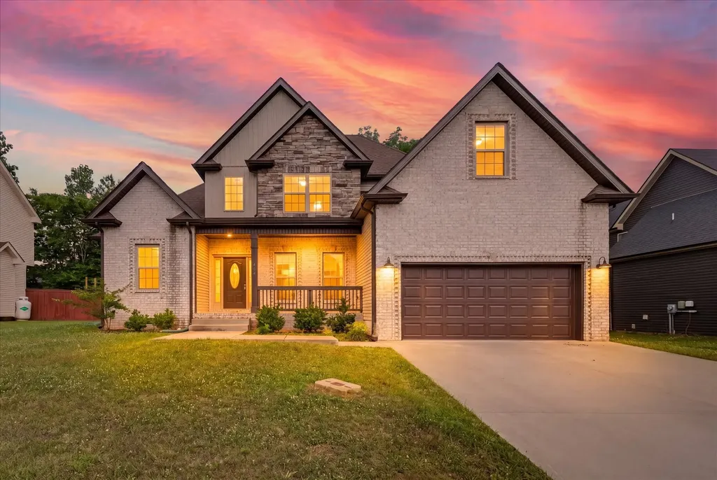 404 Glenstone Springs Drive Clarksville TN 37043