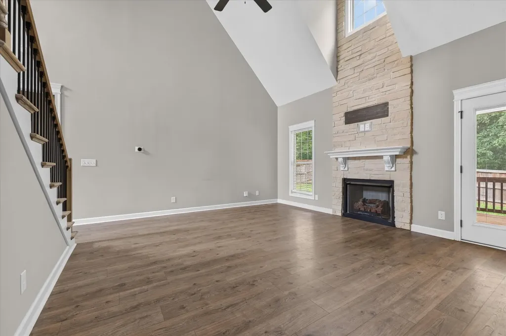 404 Glenstone Springs Drive Clarksville TN 37043
