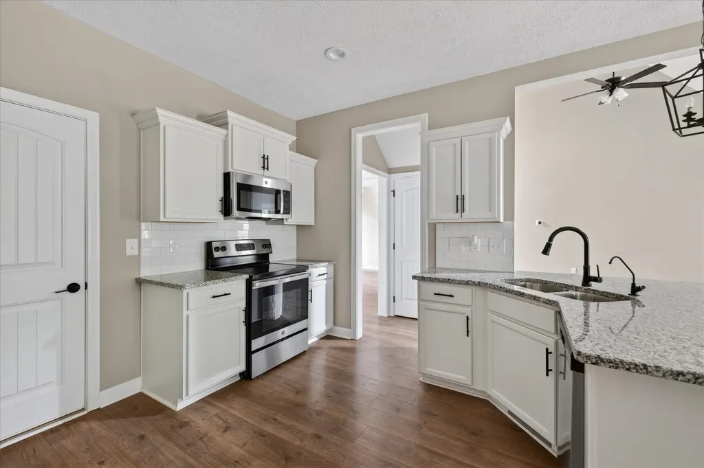 404 Glenstone Springs Drive Clarksville TN 37043