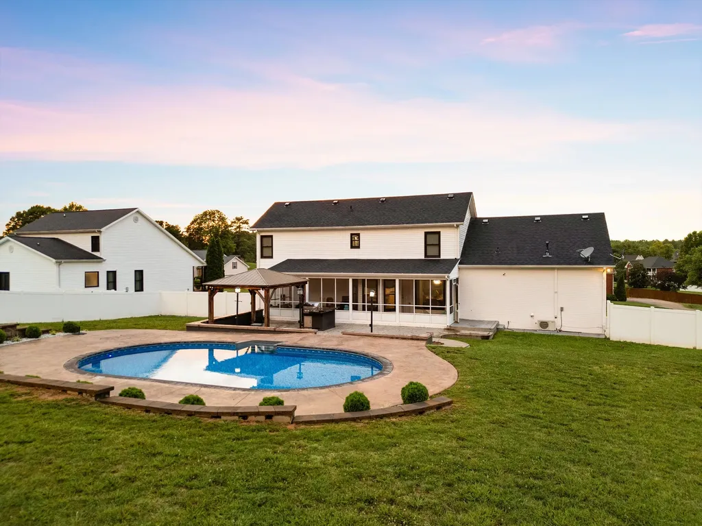 1033 Kacie Drive Pleasant View TN 37146