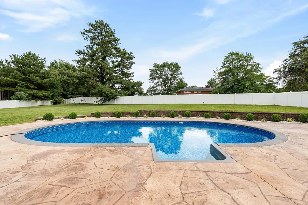 1033 Kacie Drive Pleasant View TN 37146