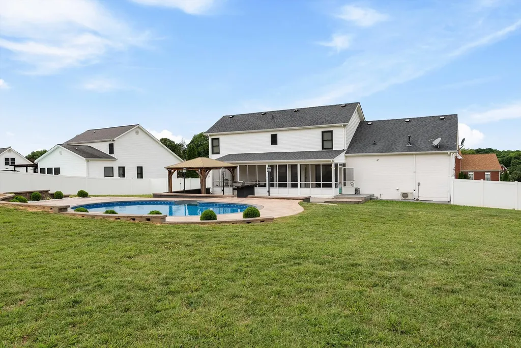 1033 Kacie Drive Pleasant View TN 37146