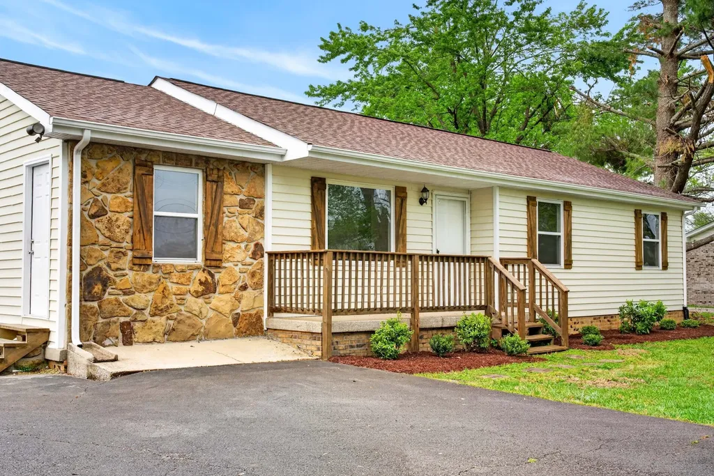 1440 Old Highway 52 Lafayette TN 37083