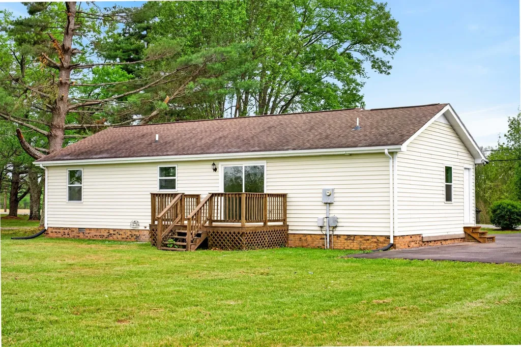 1440 Old Highway 52 Lafayette TN 37083