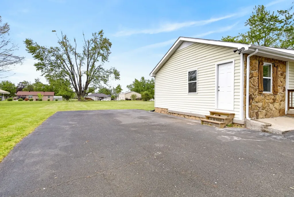 1440 Old Highway 52 Lafayette TN 37083
