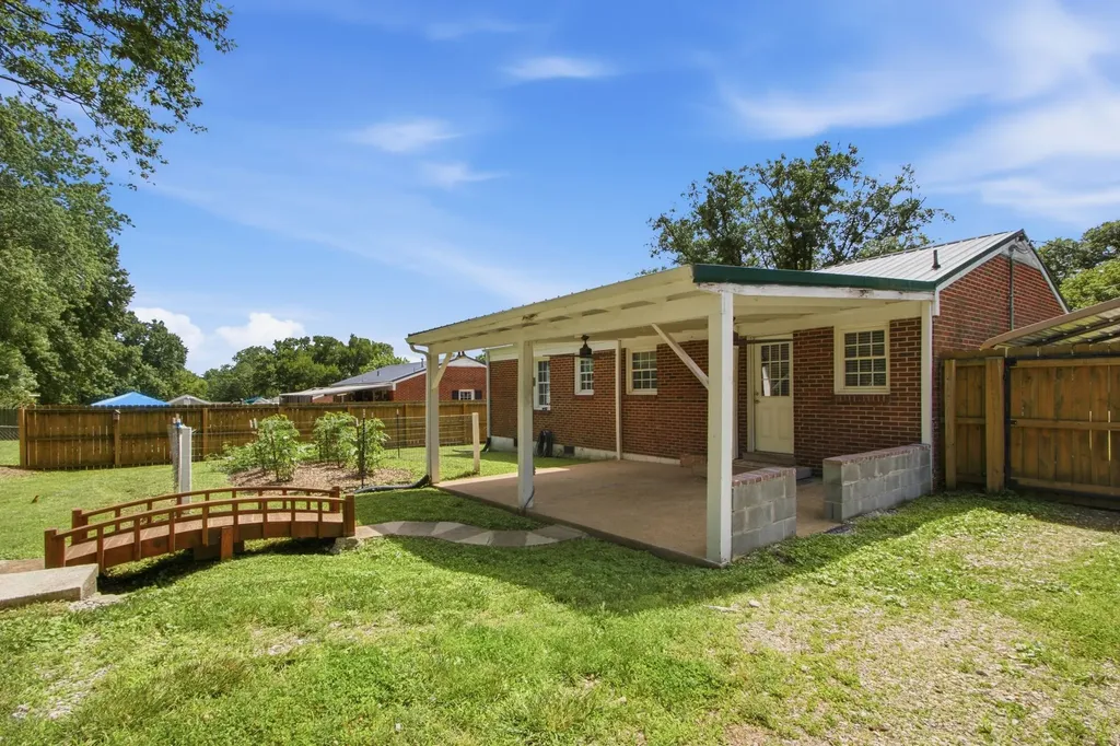1919 Lynnwood Drive Columbia TN 38401