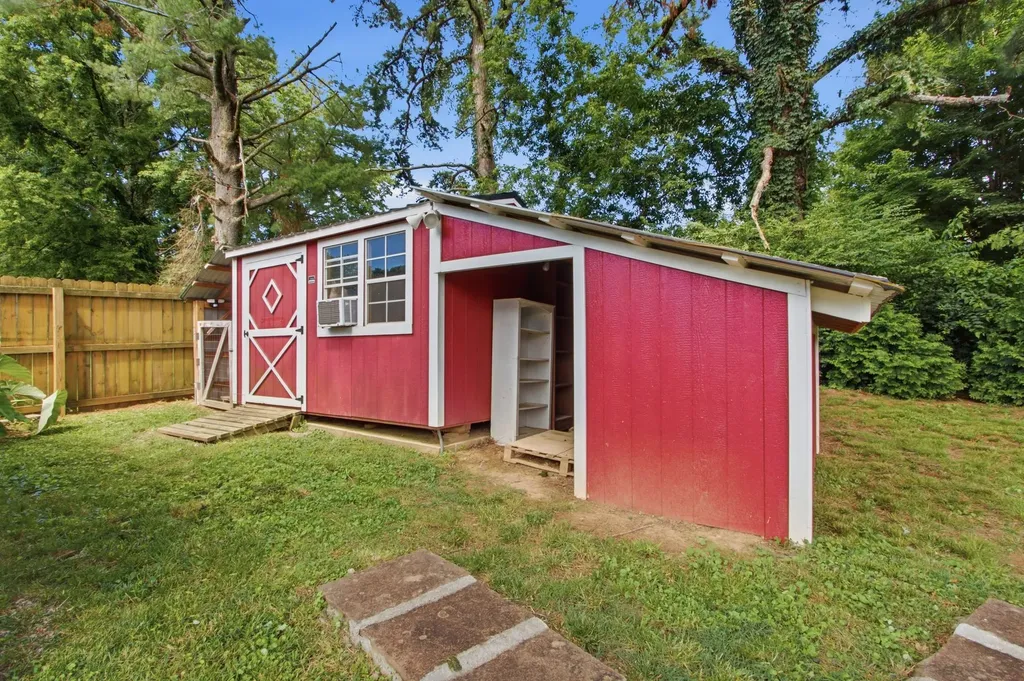 1919 Lynnwood Drive Columbia TN 38401