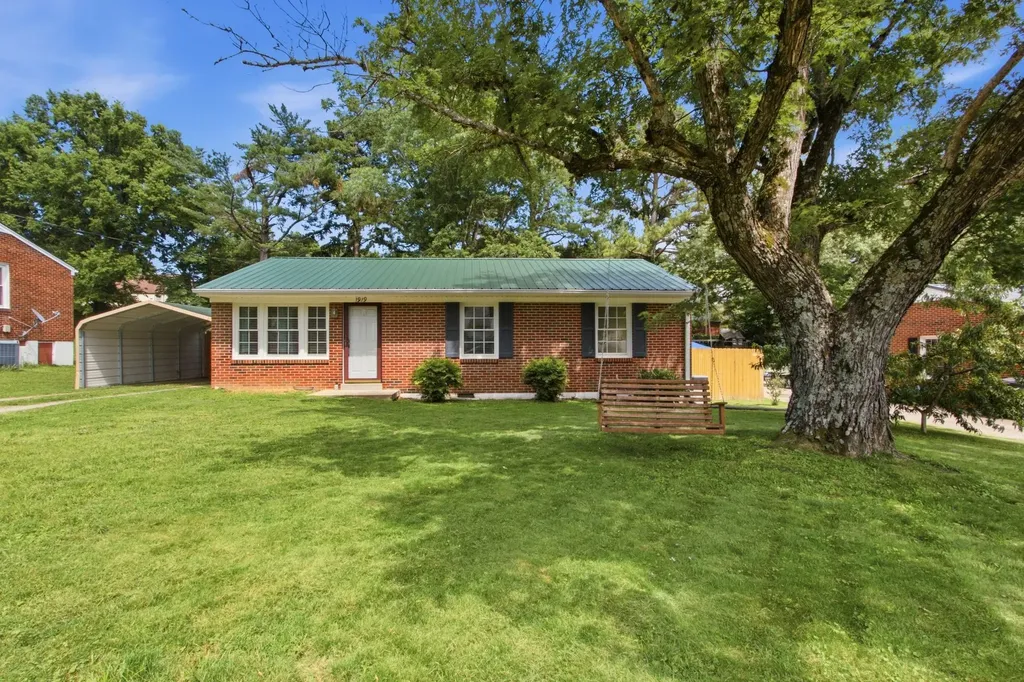 1919 Lynnwood Drive Columbia TN 38401