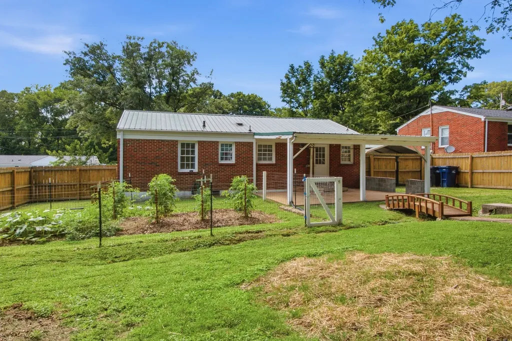 1919 Lynnwood Drive Columbia TN 38401