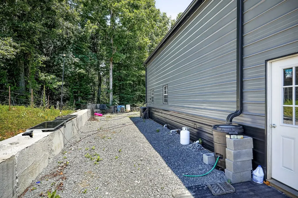 359 Allen Sells Lane Alpine TN 38543