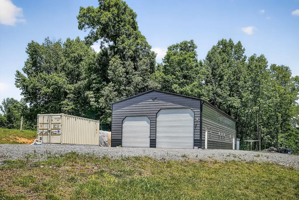 359 Allen Sells Lane Alpine TN 38543