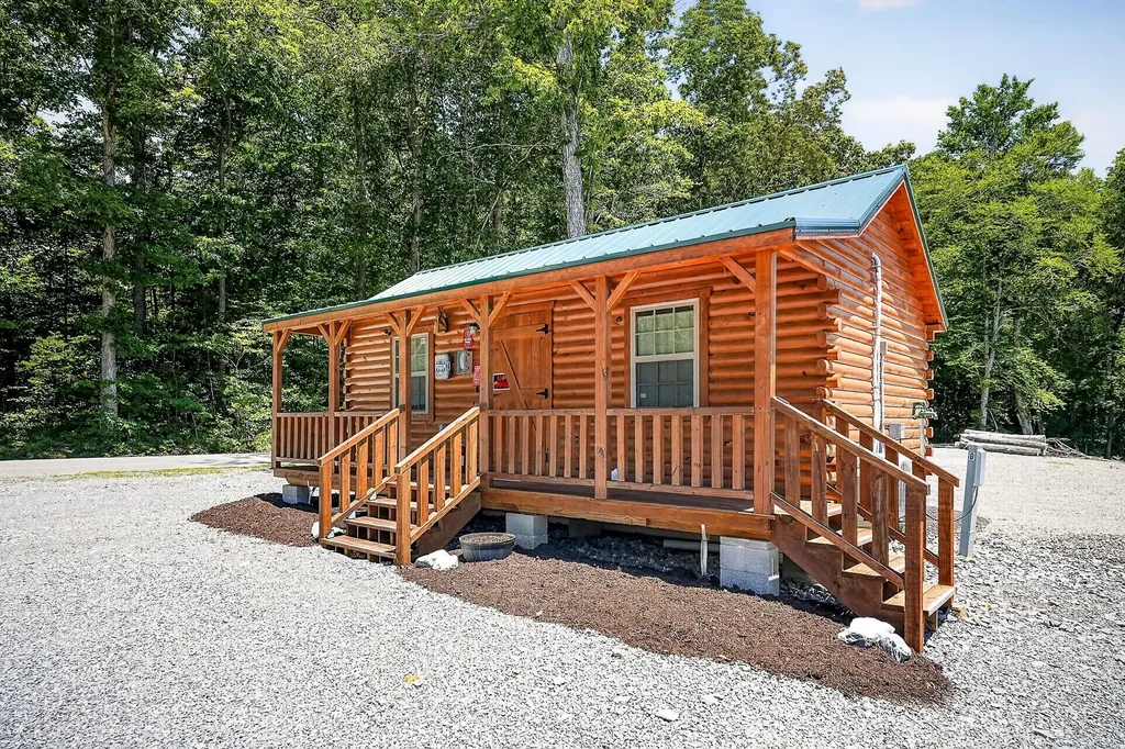 359 Allen Sells Lane Alpine TN 38543