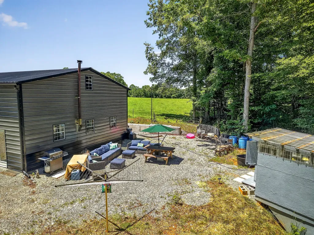 359 Allen Sells Lane Alpine TN 38543