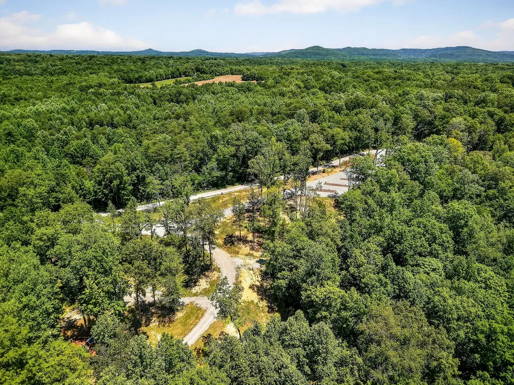 359 Allen Sells Lane Alpine TN 38543