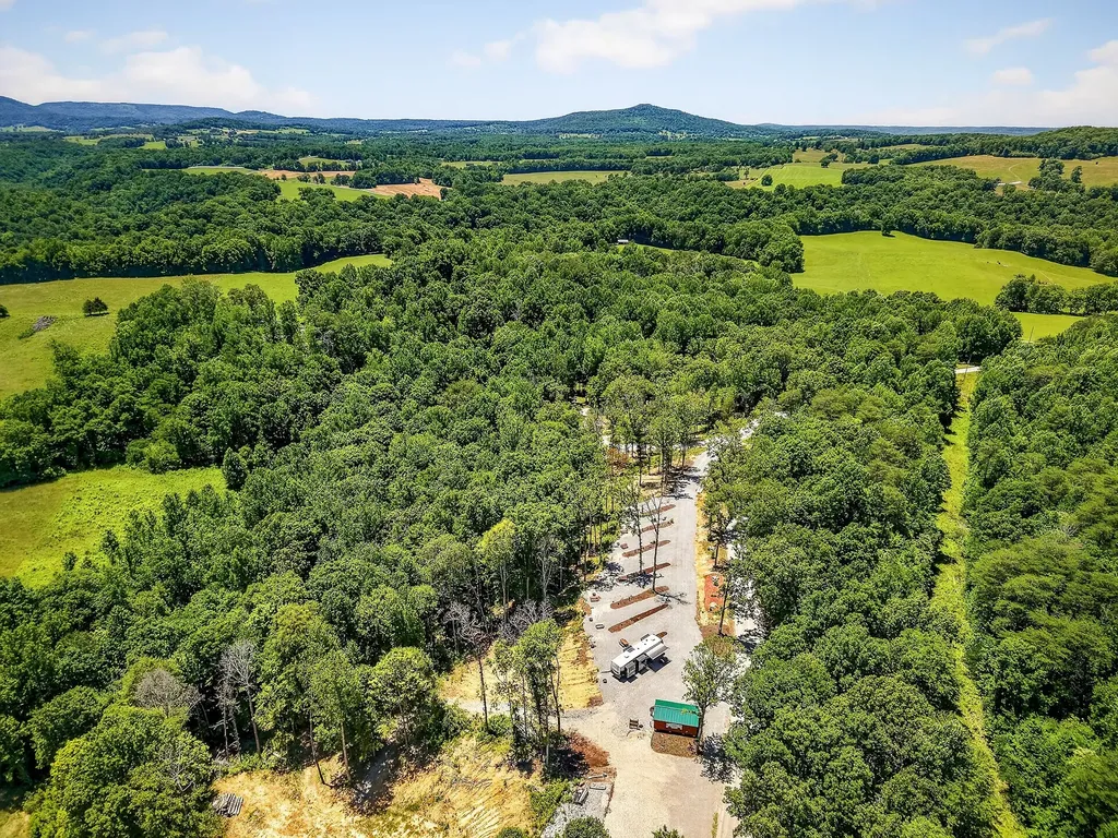 359 Allen Sells Lane Alpine TN 38543
