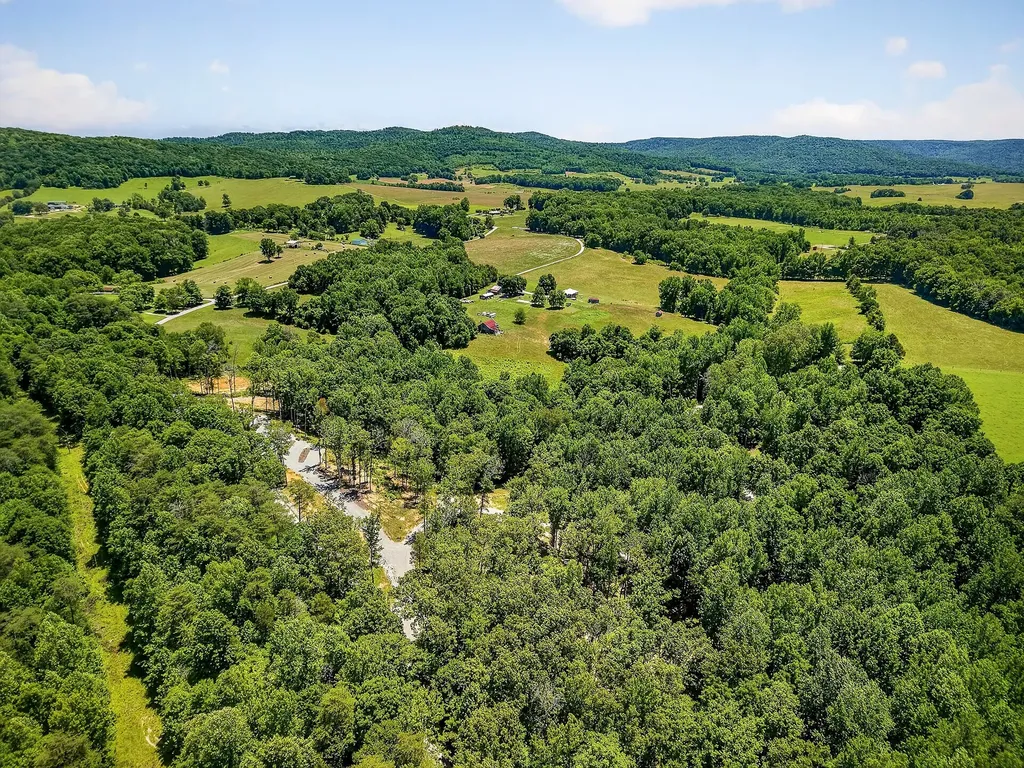 359 Allen Sells Lane Alpine TN 38543