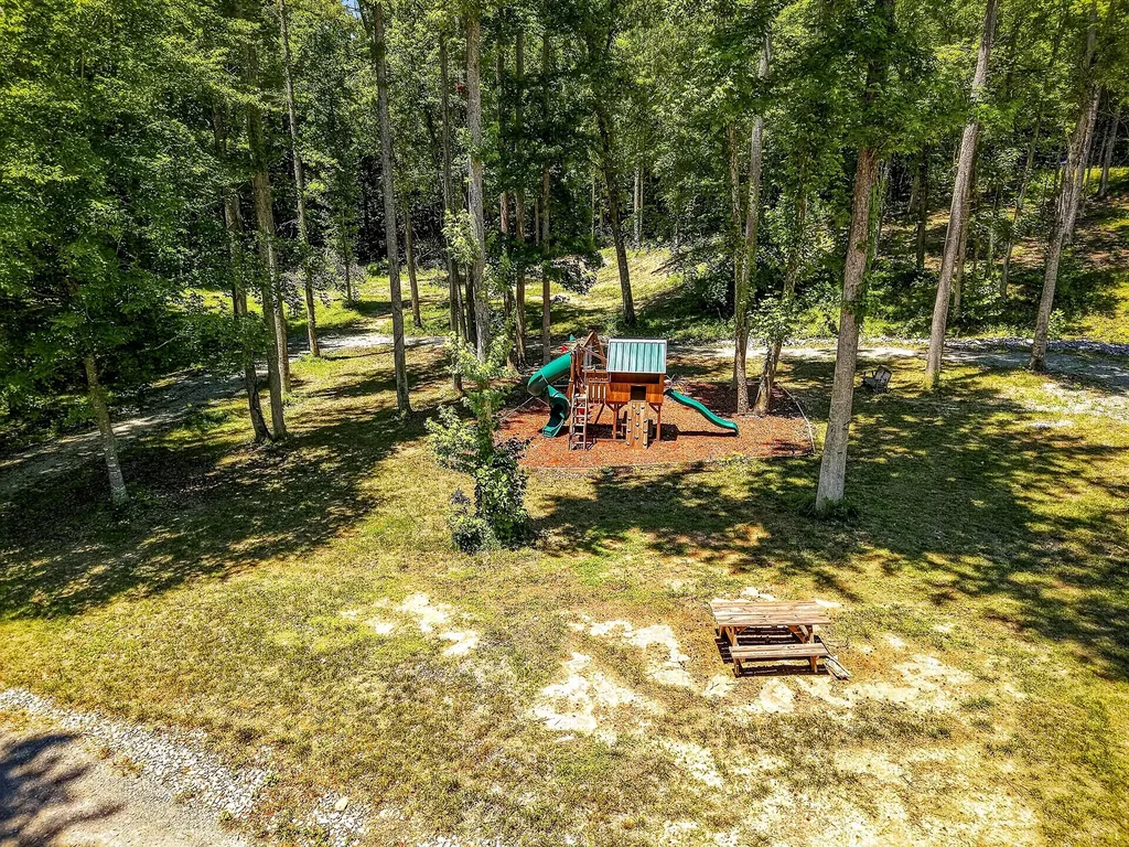 359 Allen Sells Lane Alpine TN 38543