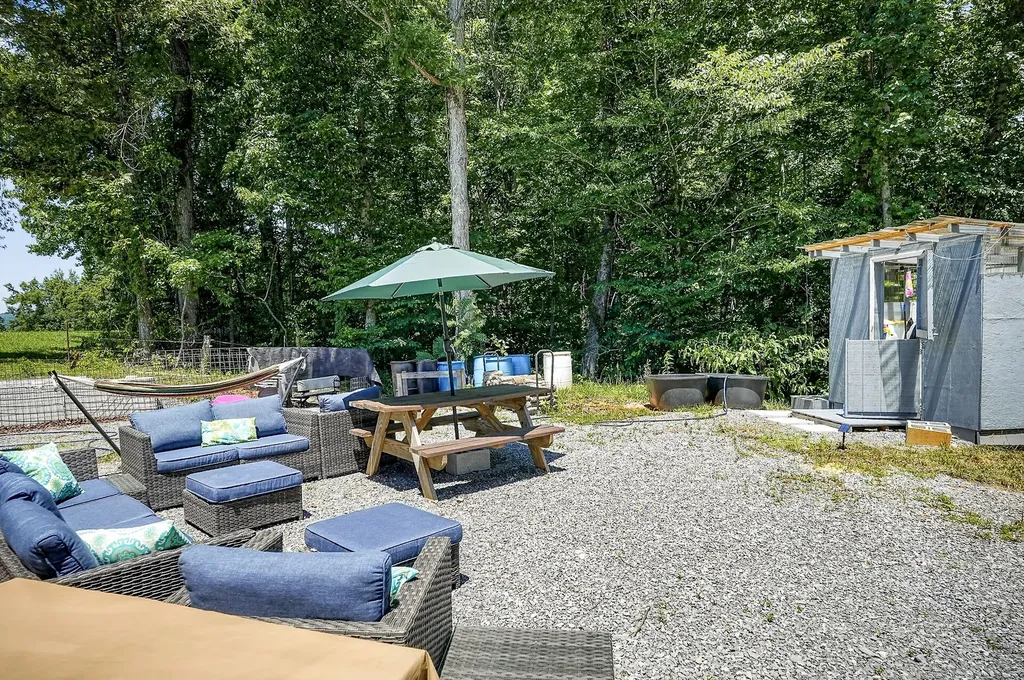 359 Allen Sells Lane Alpine TN 38543