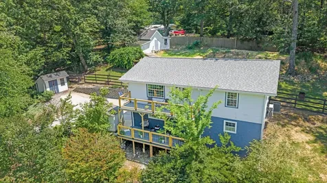 8831 E Ridge Road Soddy Daisy TN 37379