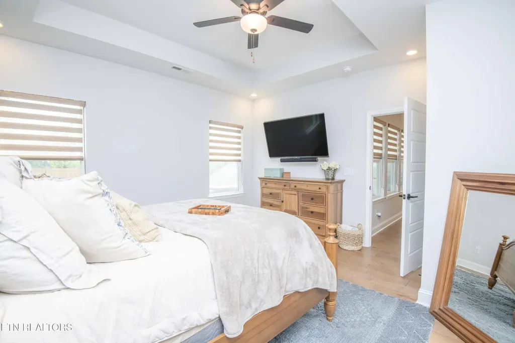471 Sugar Maple Trail Lenoir City TN 37771