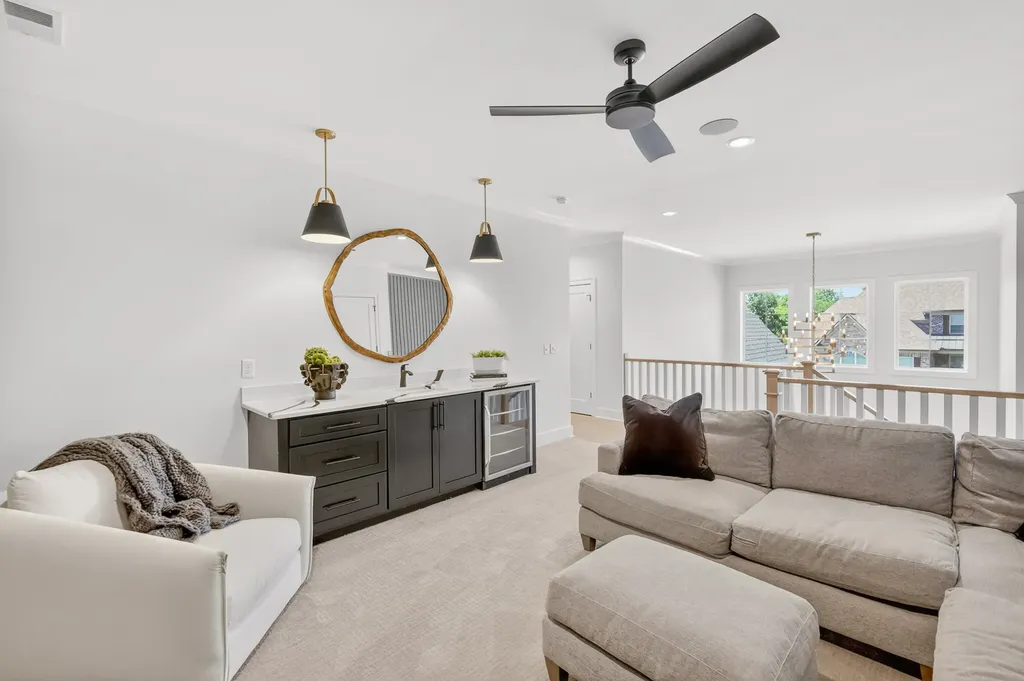 1018 Julian Way Murfreesboro TN 37128